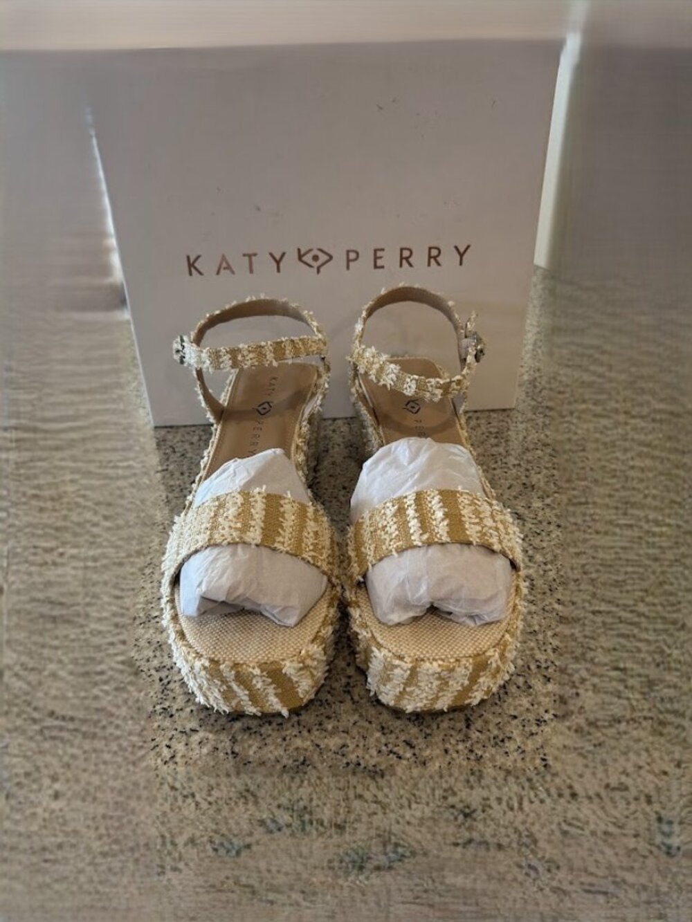 ✨ NIB Katy Perry The Geli Jelly Sandals - Women’s Size 10 ✨ - Picture 2 of 8
